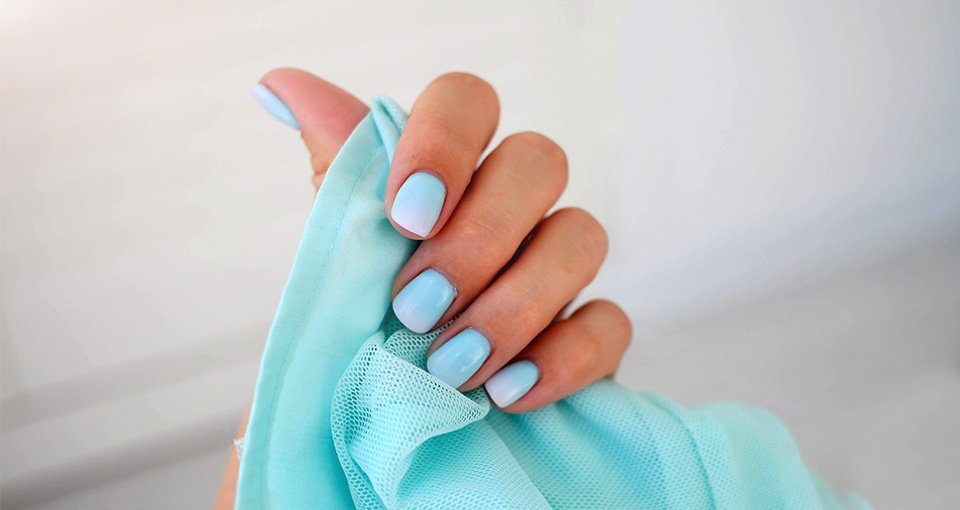 10 Best Color Changing Nail Polish | Buying Guide 2021