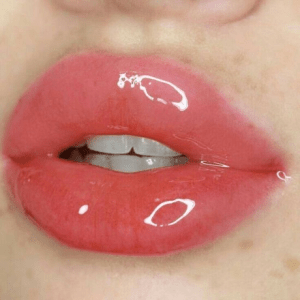 Glossy Lips