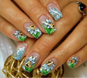 Green and Yellow Daffodil Nail Art